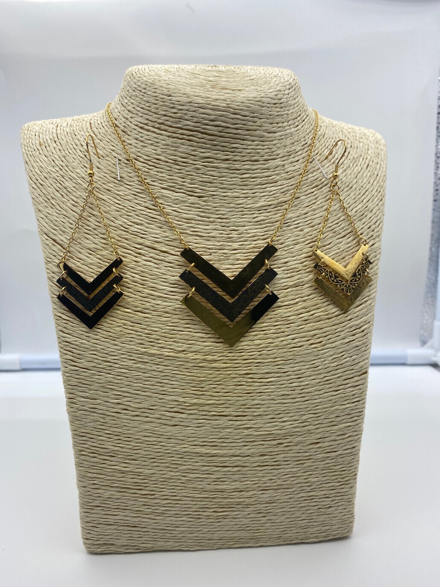 Kowhaiwhai Jewellery Set