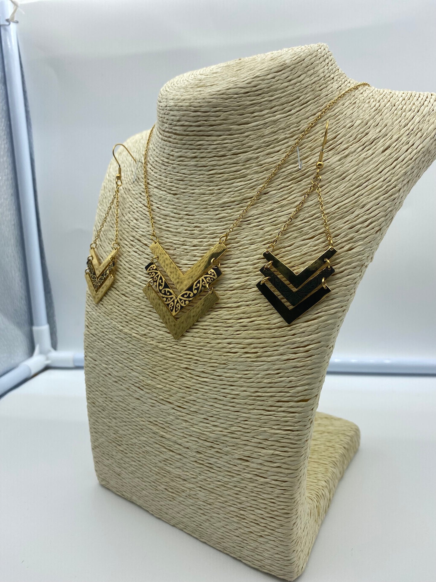 Kowhaiwhai Jewellery Set