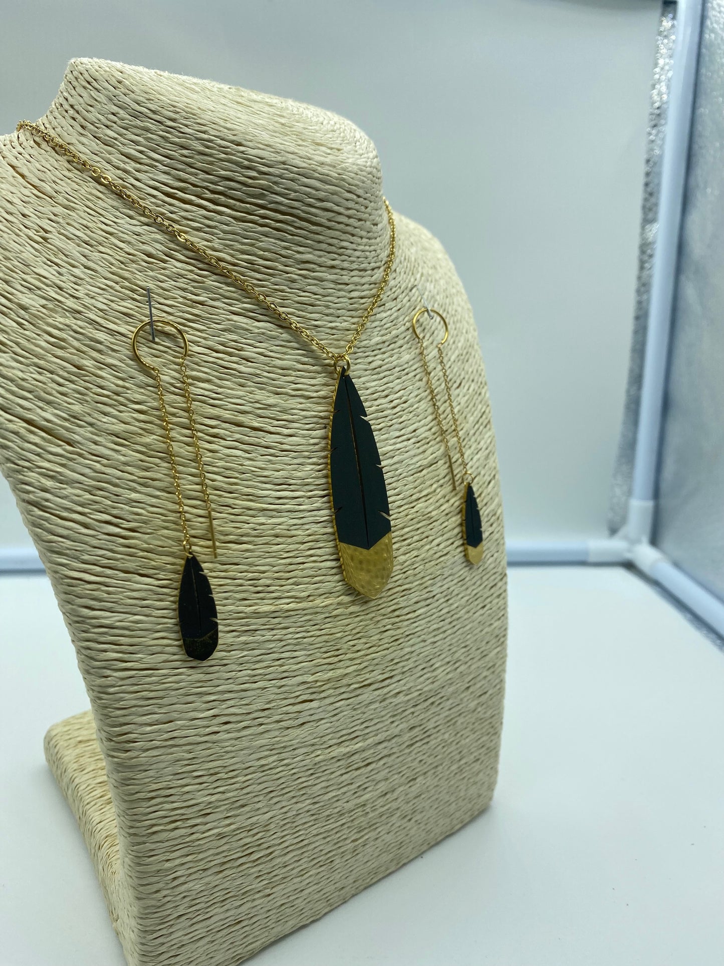 Huia Jewellery Set