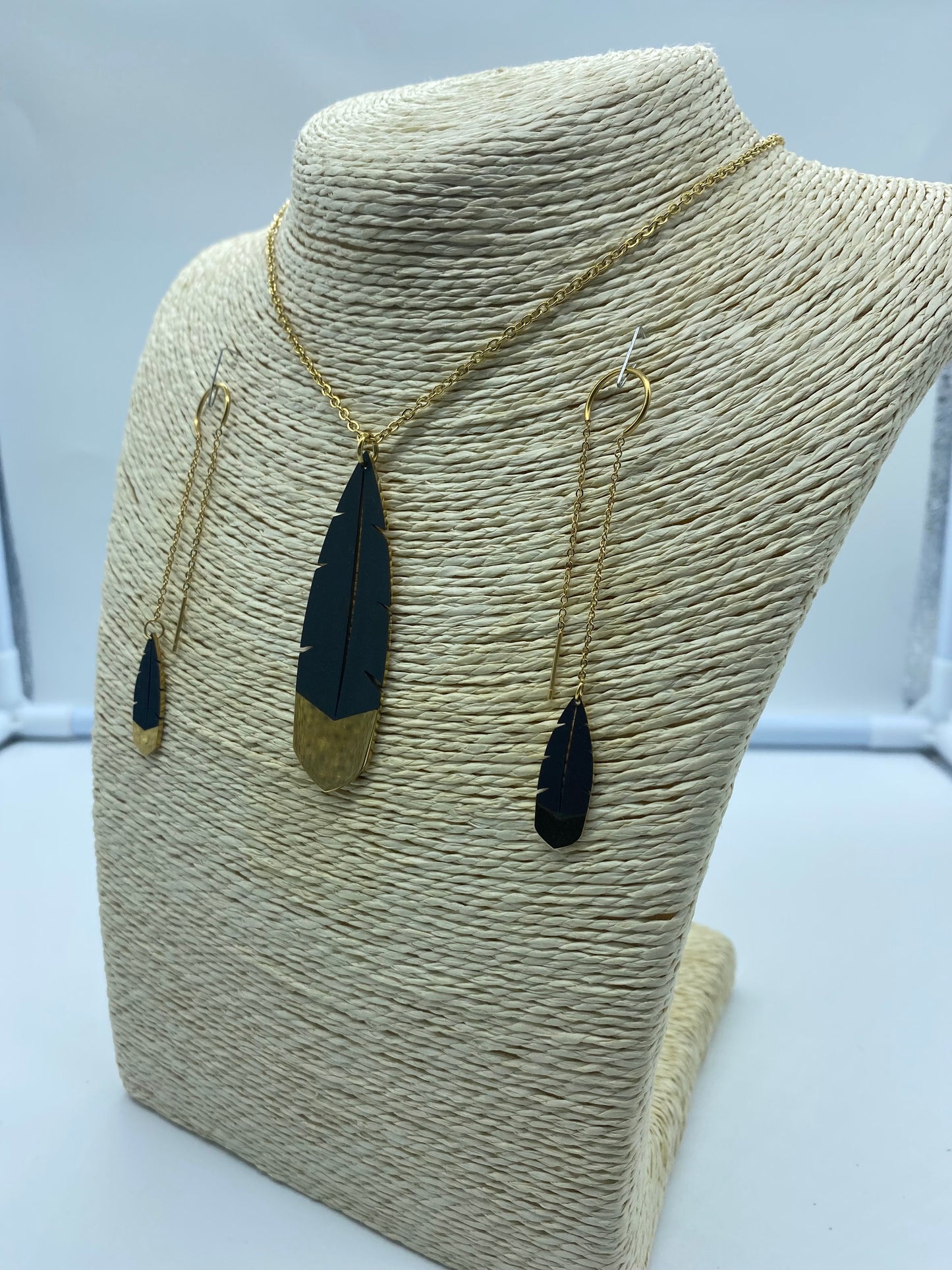 Huia Jewellery Set