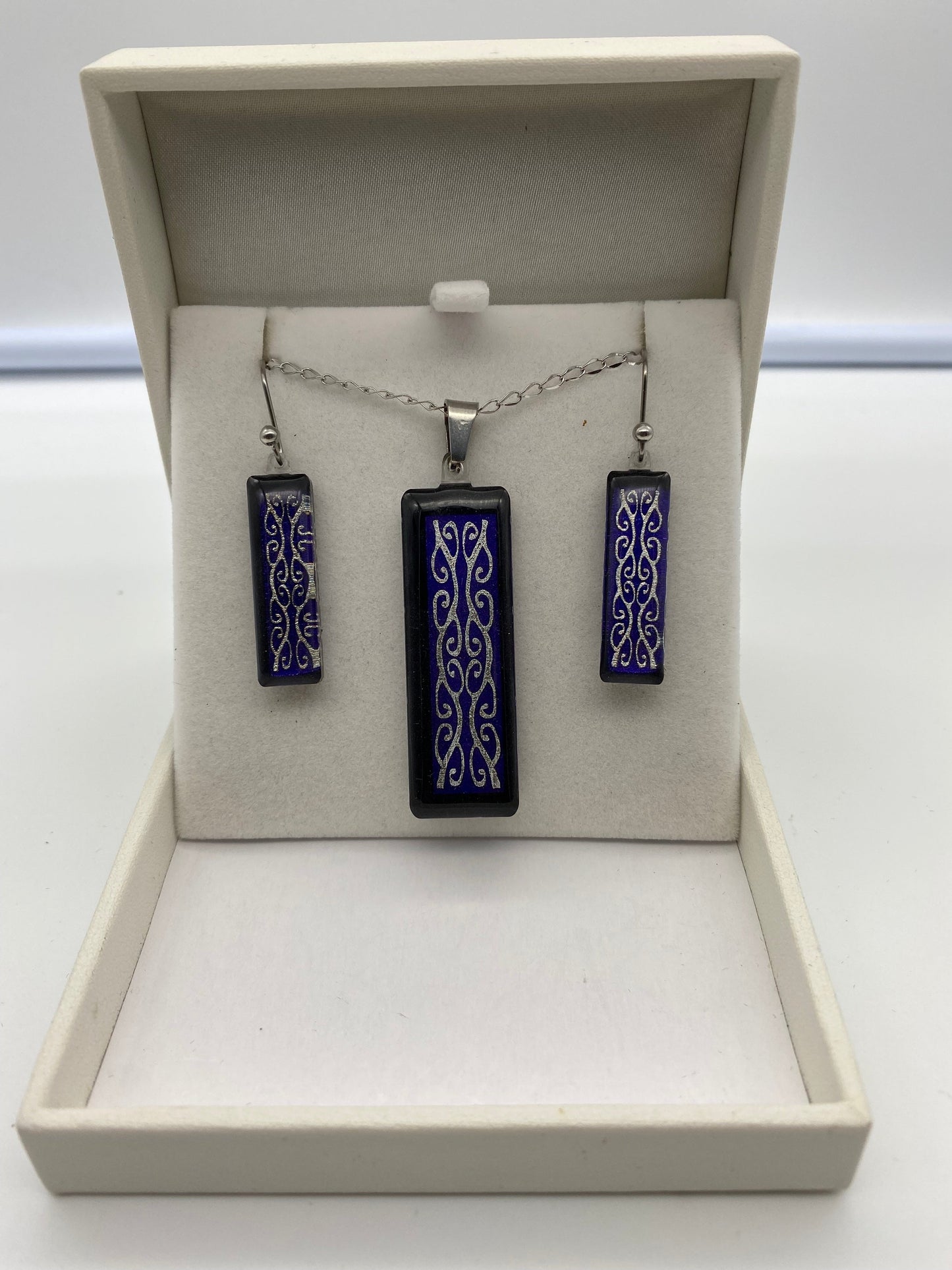 Resin Kowhaiwhai Pendant and Earring Set