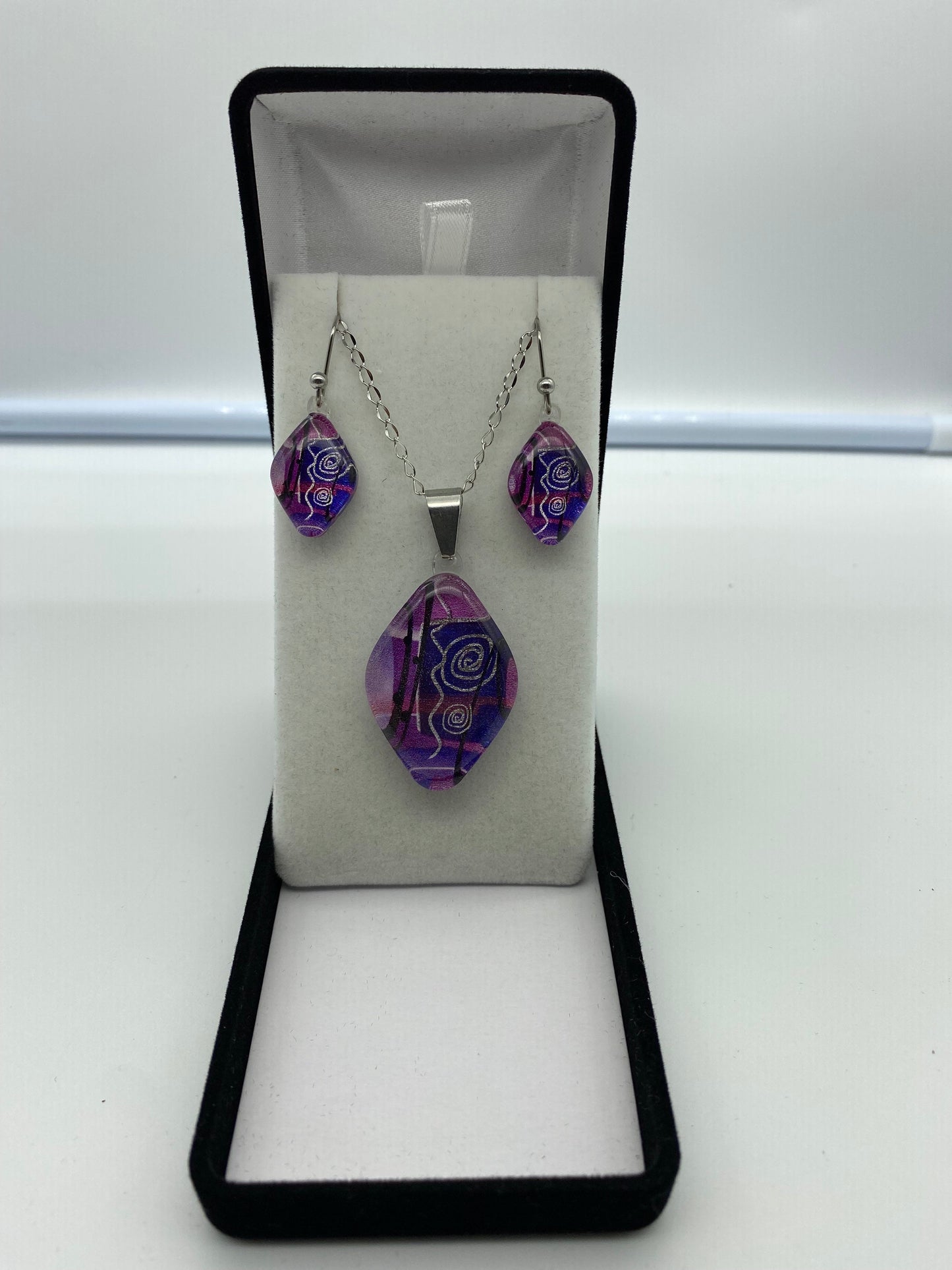 Resin Pendant and Earring Set #1