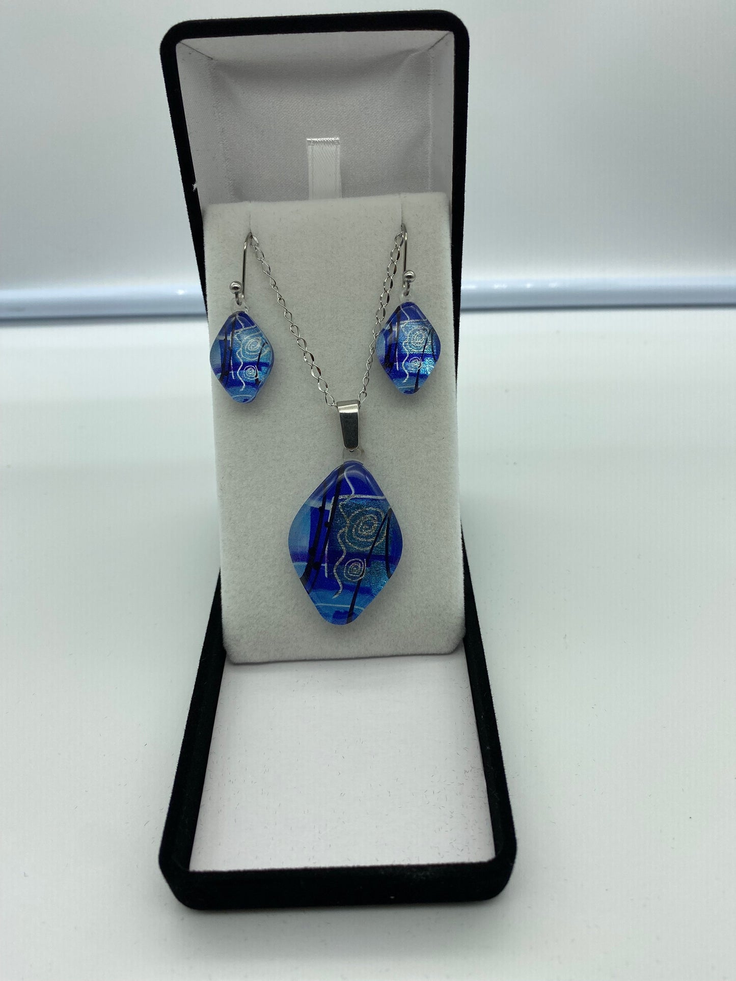 Resin Pendant and Earring Set #1