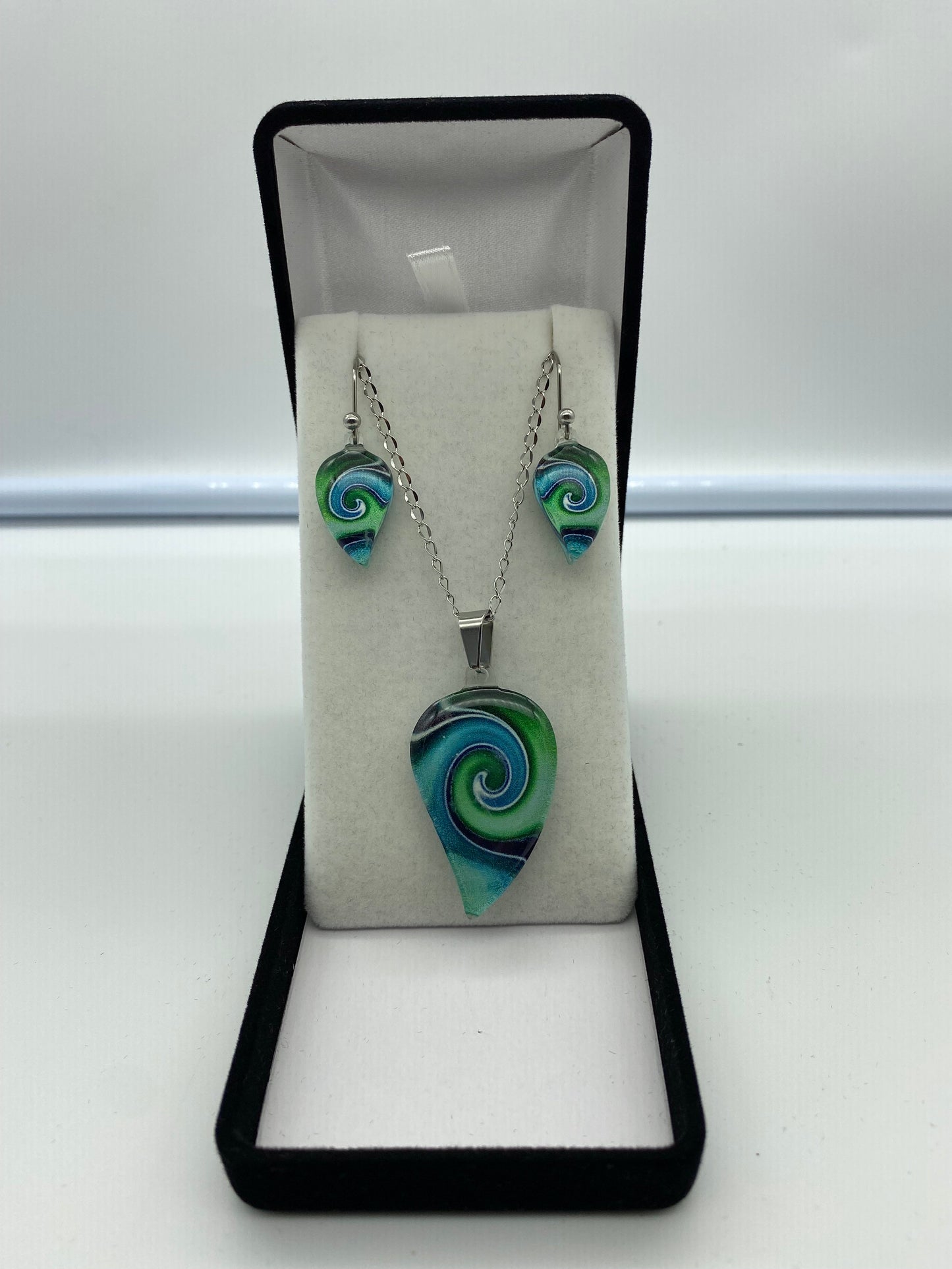 Resin Pendant and Earring Set #3