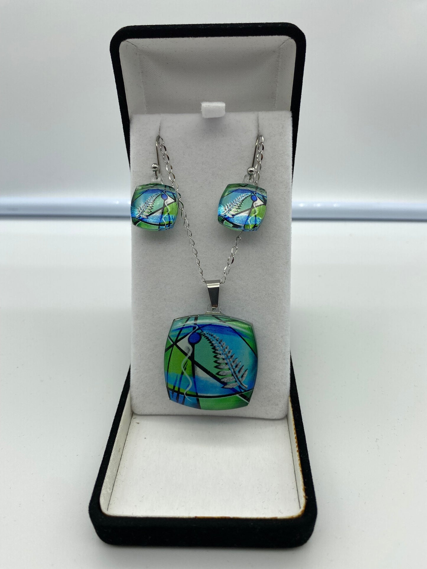 Resin Pendant and Earring Set #6