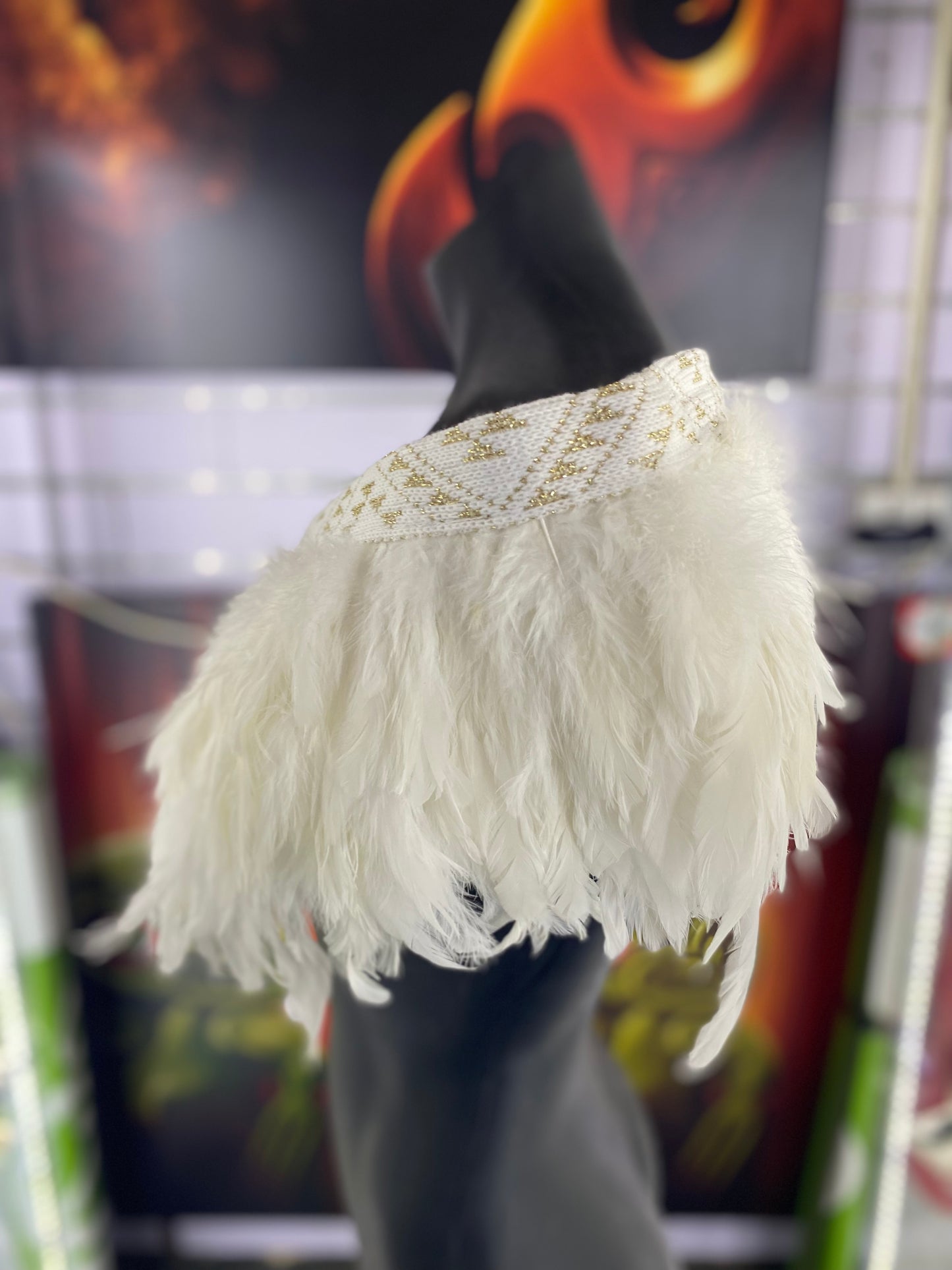 Adult Feather Kakahu Cape